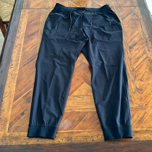 LuluLemon ABC Jogger size  Extra Large in black